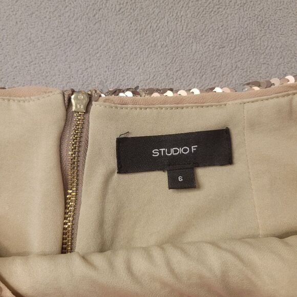 Glamorous Sequin Mini Skirt in Gold - Picture 2 of 7